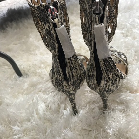 Shoes - Picture 2 of 3